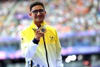 El campeón olímpico Daniel Pintado arribó a Ecuador para festejar su medalla dorada con la ciudadanía.