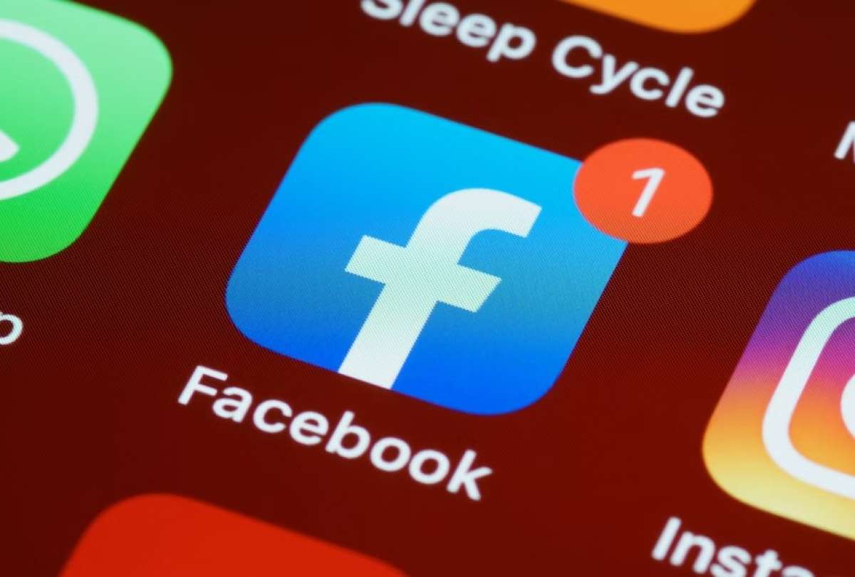 Facebook planea el cambio de su nombre para enfocarla al metaverso