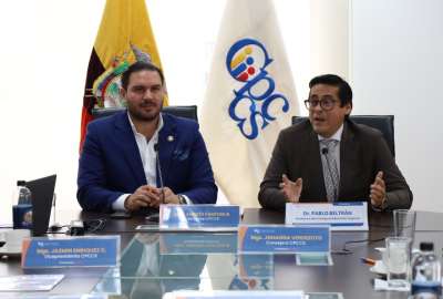 Consejeros del CPCCS durante la sesi&oacute;n en la que se debatieron reformas al reglamento del concurso para&nbsp;fiscal&nbsp;general.