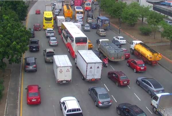 Desde el 1 de junio, en Guayaquil se sancionar&aacute;n infracciones de tr&aacute;nsito a los conductores a trav&eacute;s de c&aacute;maras de videovigilancia. 