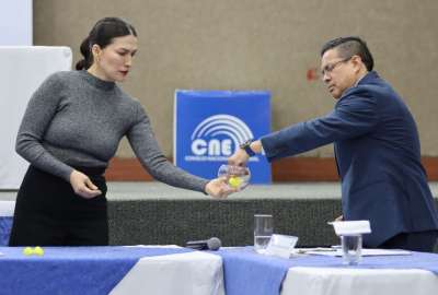 El CNE realiz&oacute; un sorteo para definir el orden de intervenci&oacute;n de los candidatos en el Debate 2023.
