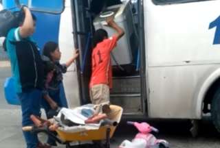 Viral: Familia en Ecuador se cambia de casa en bus