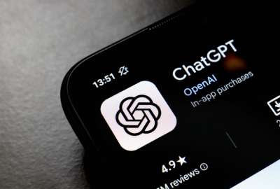 ChatGPT habilita n&uacute;mero telef&oacute;nico de inteligencia artificial en Estados Unidos