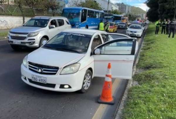 Polic&iacute;a abati&oacute; a un presunto antisocial en Quito