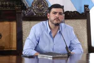 El alcalde de Guayaquil, Aquiles Alvarez, se pronunci&oacute; sobre la suspensi&oacute;n de los fotorradares. 