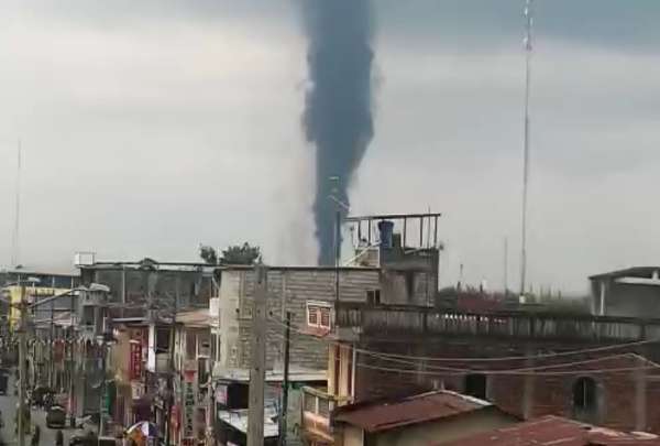 Esto es lo que se sabe del fuerte incendio en una f&aacute;brica en Pedro Carbo, Guayas. 