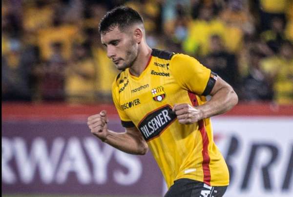 Santos de Brasil tambi&eacute;n quiere a Emmanuel Mart&iacute;nez