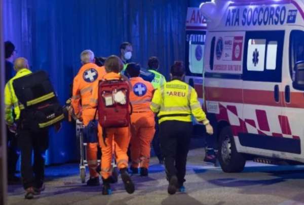 Un muerto y cuatro heridos en un apu&ntilde;alamiento en Mil&aacute;n