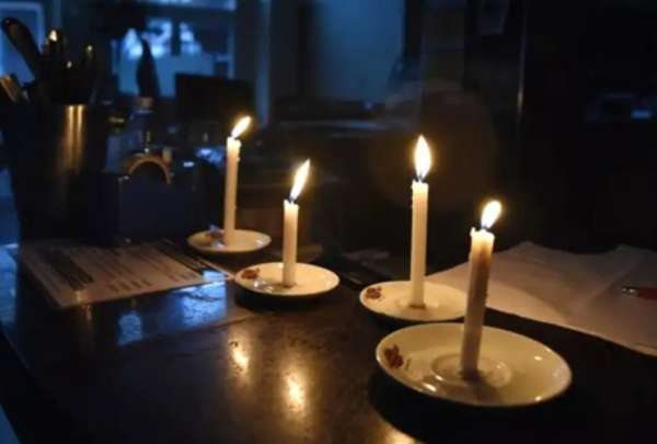 Los cortes de luz fueron suspendidos durante el feriado de D&iacute;a de Difuntos e Independencia de Cuenca.