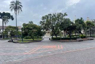 Locales del centro de Quito cerraron por seguridad