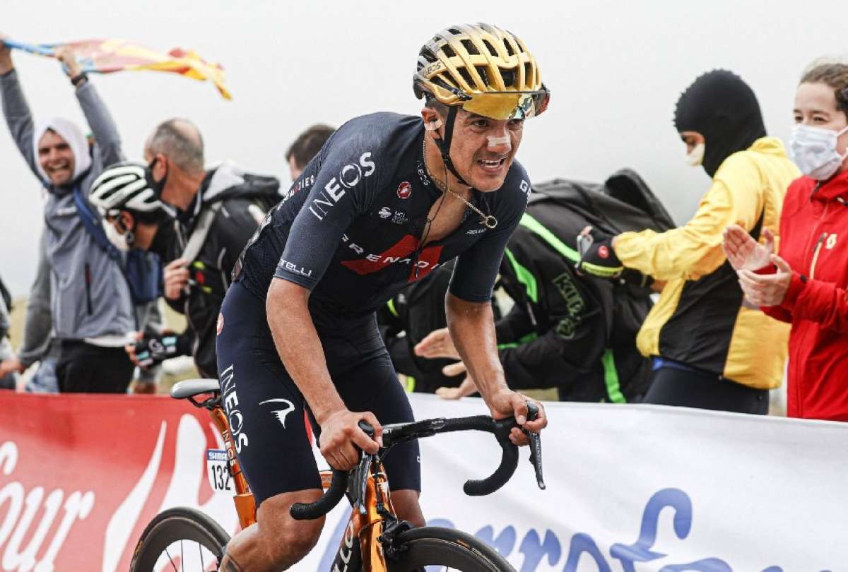 Richard Carapaz fue presentado por el equipo Education First