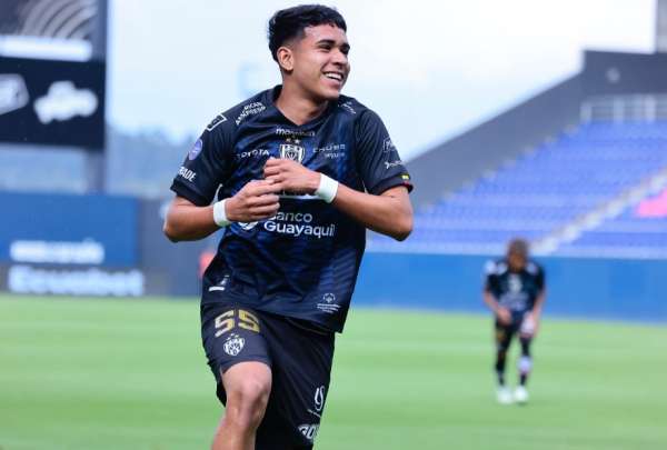 Kendry P&aacute;ez viajar&aacute; a Inglaterra