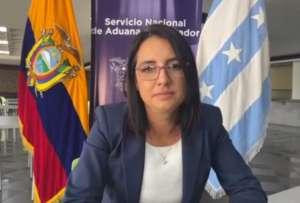 Directora de Aduanas desmiente acusaciones en su contra