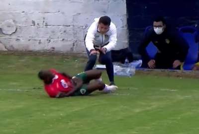 Director t&eacute;cnico pate&oacute; por accidente a jugador rival en la Copa Ecuador