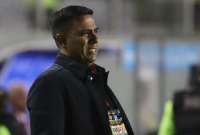 C&eacute;sar Far&iacute;as se molest&oacute; por el poco apoyo de los hinchas orientales