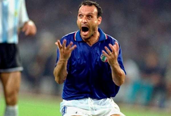 En Italia se decretar&aacute; un minuto de silencio por el fallecimiento de Toto Schillaci. 