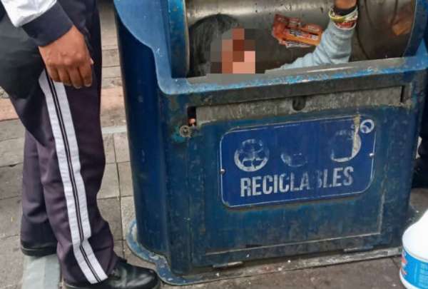 Mujer fue rescatada de una isla subterr&aacute;nea de basura en Quito