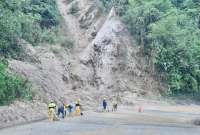 Las lluvias y el mal tiempo provocan cierres en las carreteras, especialmente en las vías del sur del Ecuador.