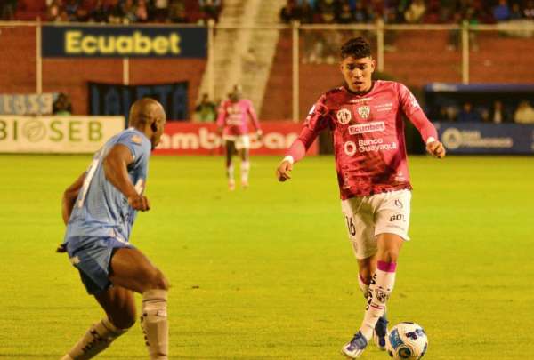 Independiente, donde juega el joven talento Kendry P&aacute;ez (der.) es el favorito para clasificarse a la final de la LigaPro. 