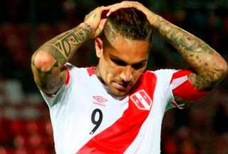 Paolo Guerrero amenaza con retirarse del f&uacute;tbol