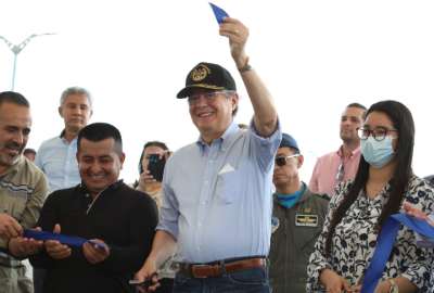 Guillermo Lasso entreg&oacute; una reconstruida v&iacute;a que conecta al Puerto y Aeropuerto de Manta.