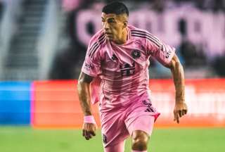 Luis Su&aacute;rez ya tiene sanciones por escupir a un rival