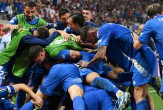 &iexcl;Partidazo! Ag&oacute;nica clasificaci&oacute;n de Italia a costa de Croacia
