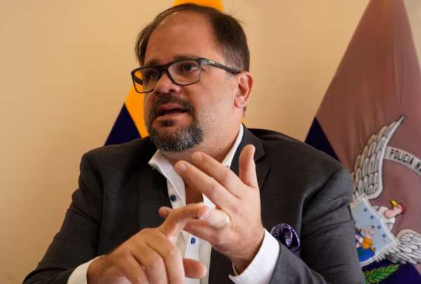 El ministro del Interior, John Reimberg, se refiri&oacute; al asesinato de los 11 militares&nbsp;en&nbsp;Alto&nbsp;Punino.