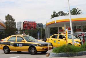 Para recibir esta compensación, los dueños de taxis, tricimotos y camionetas comunitarias se deben registrar en la plataforma del Ministerio de Transporte y Obras Públicas.