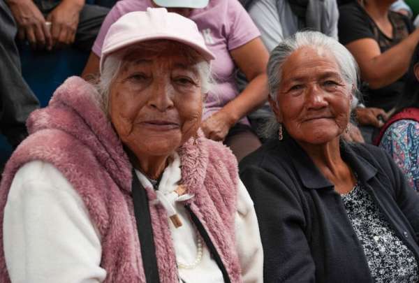 Gobierno inicia devoluci&oacute;n del IVA para grupos prioritarios