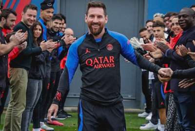 Mbapp&eacute; no estuvo presente en la bienvenida del PSG a Lionel Messi