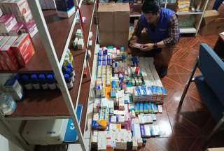 Vend&iacute;an medicamentos caducados en farmacia de Quito
