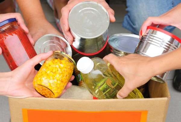 Diversas instituciones y centros comerciales se suman a la recolecci&oacute;n de donaciones.