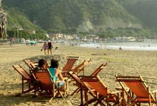 Inocar advierte por oleaje en 41 playas hasta el 24 de abril