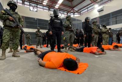 Polic&iacute;as y Militares realizaron un operativo de control en la c&aacute;rcel La Roca