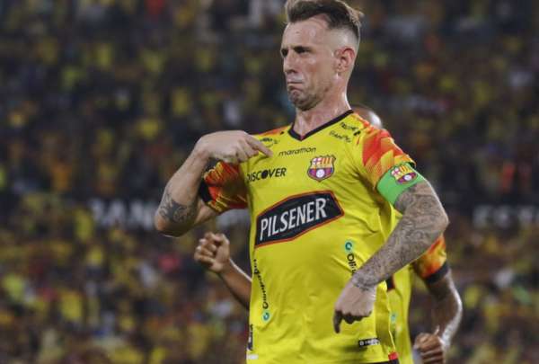 Dami&aacute;n D&iacute;az se ir&aacute; de Barcelona SC
