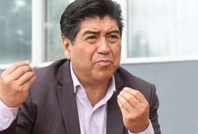 En Facebook circula una publicaci&oacute;n en la que se visualiza a dos personas agredi&eacute;ndose f&iacute;sicamente, y se&ntilde;ala que es por proselitismo pol&iacute;tico a favor del candidato Jorge Yunda, pero es falso. Se trata de un pleito registrado en 2021