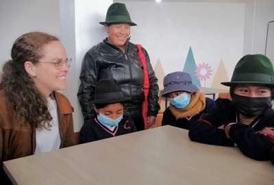 Mar&iacute;a Brown, ministra de Educaci&oacute;n, durante su presencia en Latacunga