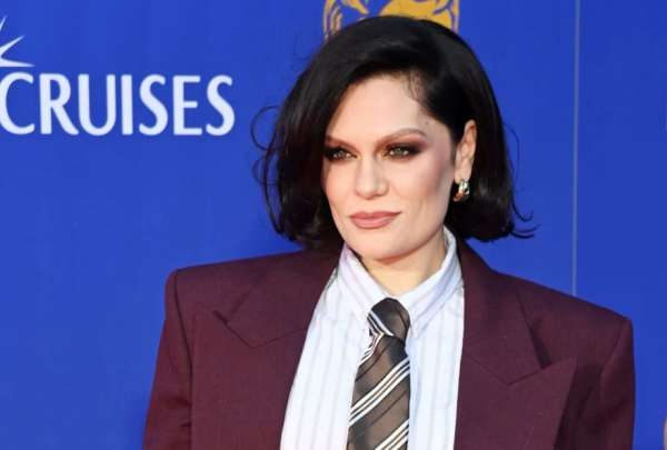 En un video, subido en su cuenta de Instagram, la brit&aacute;nica Jessie J cont&oacute; a sus fans que fue diagnosticada con c&aacute;ncer de mama. 