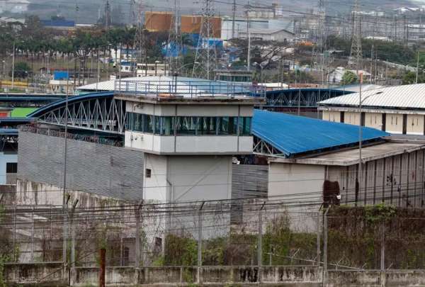 Disturbios al interior de la Penitenciar&iacute;a del Litoral provocaron la muerte de 17 personas privadas de libertad.