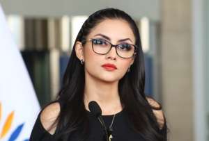 Viviana Veloz contradice a Luisa González por Cartel de los Soles