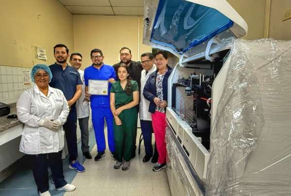 Hospital de Ambato moderniza su Laboratorio Cl&iacute;nico con nuevos equipos e insumos
