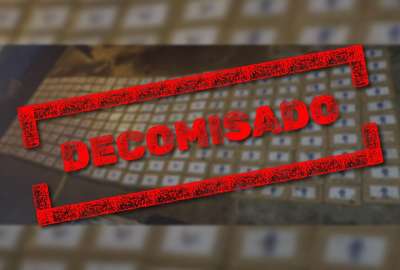 En Chimborazo se incautaron 220 bloques de coca&iacute;na en un veh&iacute;culo.
