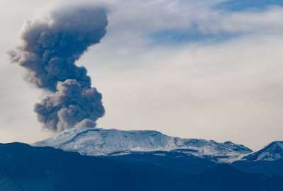 El volc&aacute;n Nevado del Ruiz est&aacute; en plena actividad