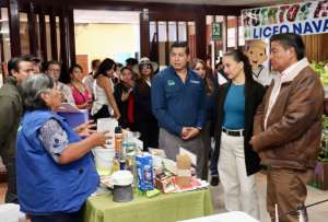 Hoy se entregaron certificaciones por el proyecto 'Mi Barrio Verde'. 