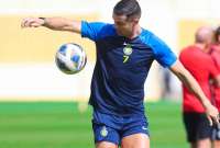 Cristiano Ronaldo fue molestado con Messi despu&eacute;s del partido