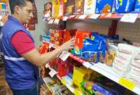 En inspecciones, Arcsa encontró 900 productos caducados entre las canastas navideñas. 