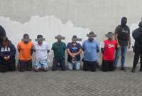 Los siete detenidos por presunta extorsión operaban en la zona de Urdesa en Guayaquil y habrían amenazado a negocios con explosivos. Ellos serían quienes amenazaron al propietario del restaurante 'Rukito'