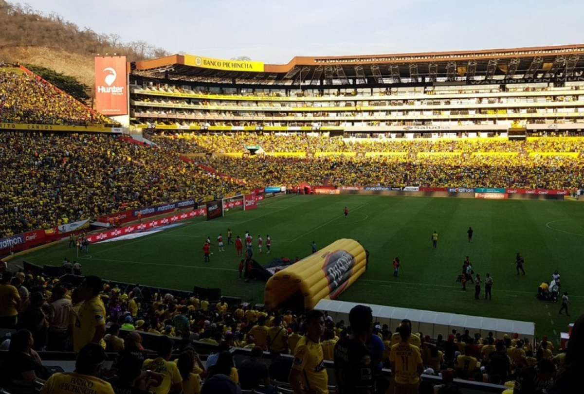 COE Nacional no ha emitido disposiciones sobre partidos de Ecuador y Barcelona