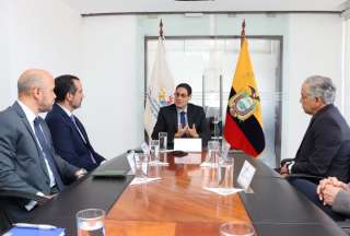 Gobierno se reuni&oacute; con telef&oacute;nicas Claro y Movistar por renegociaci&oacute;n de contratos